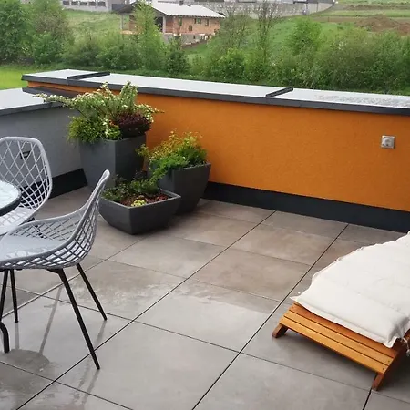 Apartman Emu Апартаменты Rabca
